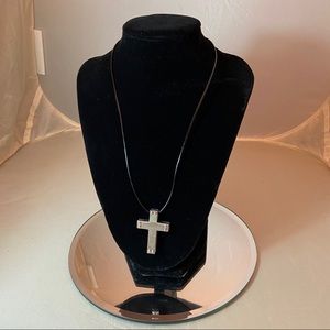 🌎 3/$30 Edforce Stainless Steel Cross Necklace